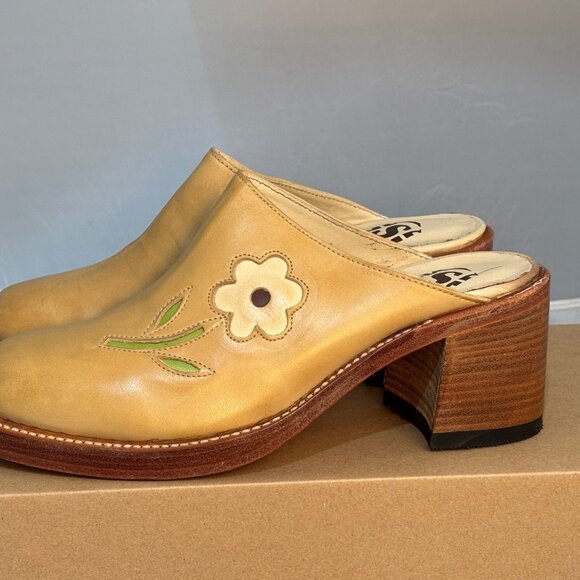 Sendra Vintage Toledo Clog in Tan - Picture 3 of 5